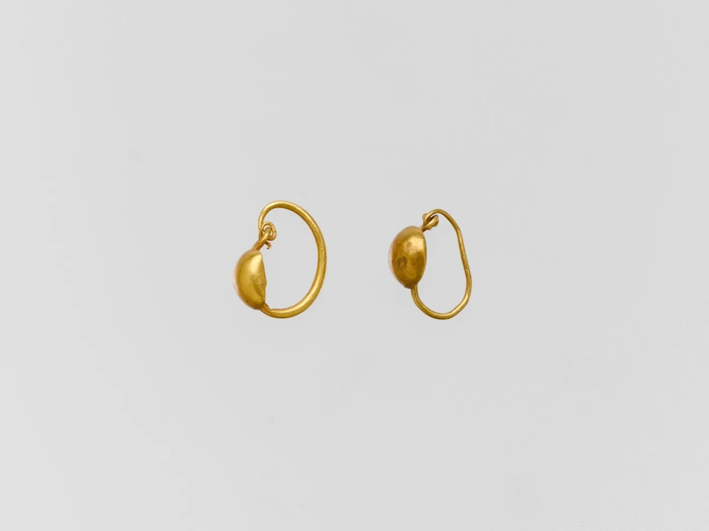 Bindu Disc Hoop Earrings
